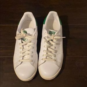Stan smith classic adidas size 9